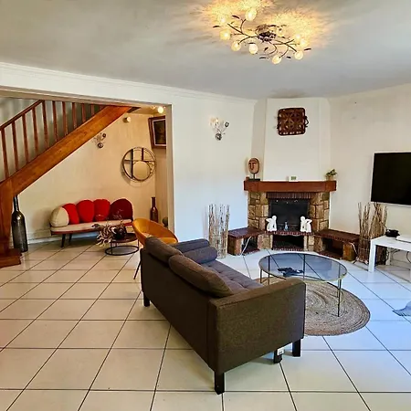 Privee Dans Partage, L'hibiscus Paris & Stade De France * ستينس