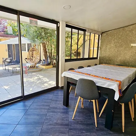 Privee Dans Partage, L'hibiscus Paris & Stade De France *