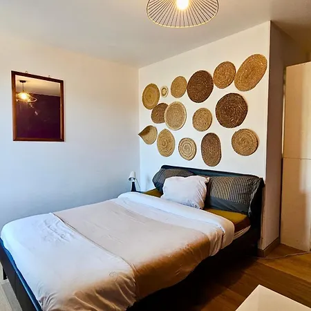 Privee Dans Partage, L'hibiscus Paris & Stade De France Apartment *